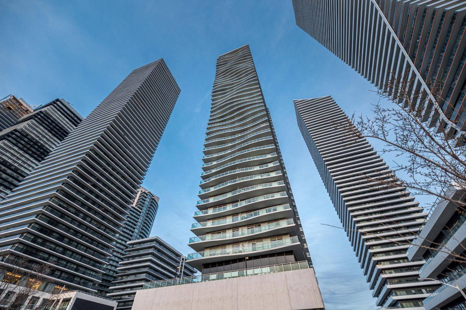 Toronto W06, ON M8V 0G1,33 Shore Breeze DR #1503