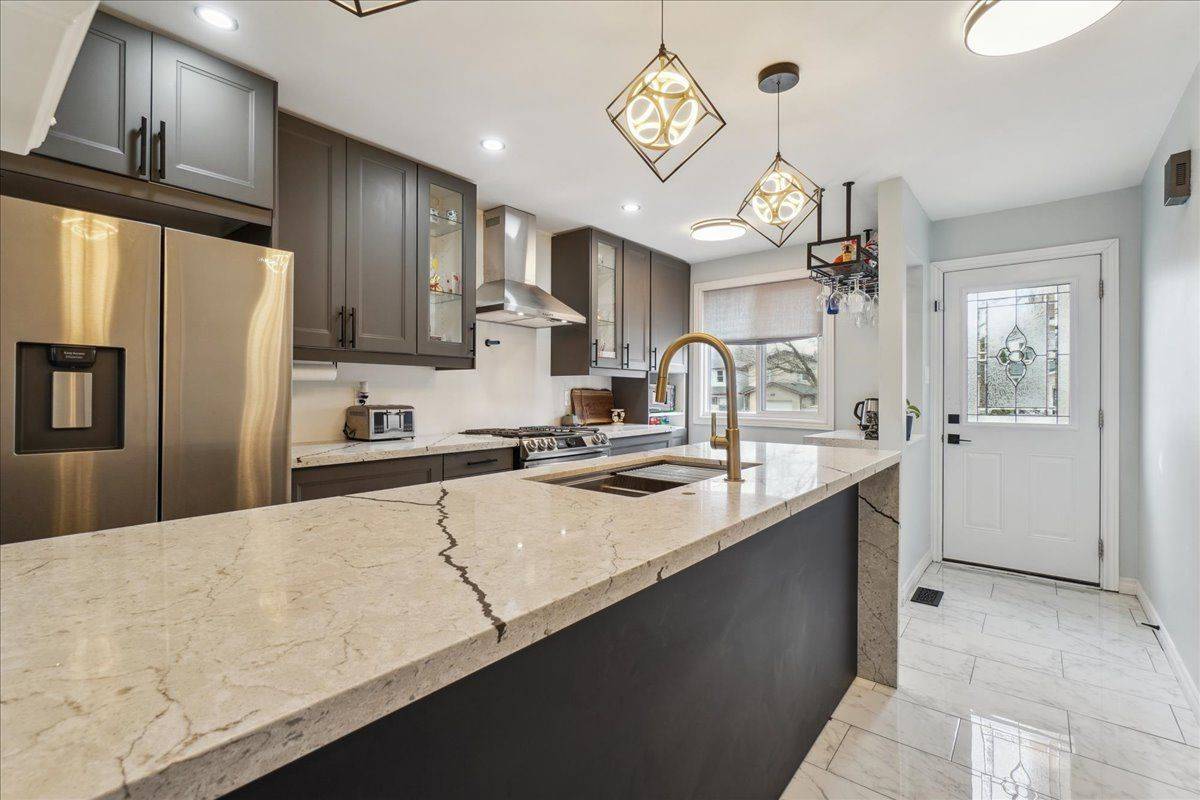 Guelph, ON N1G 3P5,141 Ironwood RD