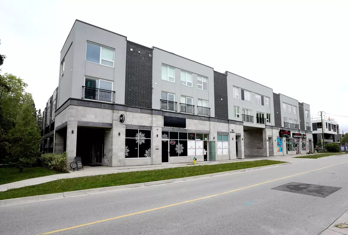 Waterloo, ON N2L 0G9,288 Albert ST #113