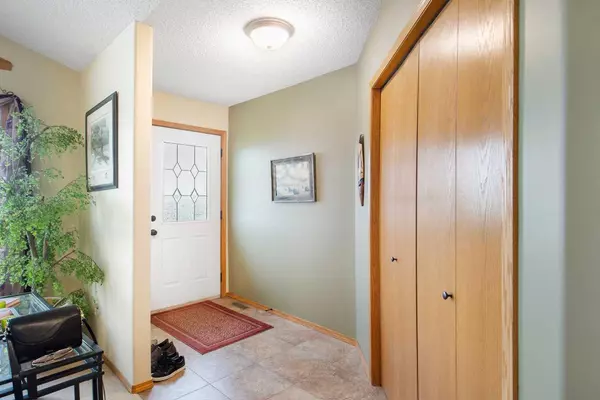 Ridgevalley, AB T0H 0Y0,70441 Range Road 255