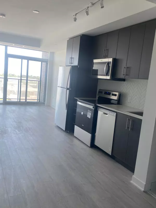 Hamilton, ON L8E 0L3,2782 Barton ST E #908