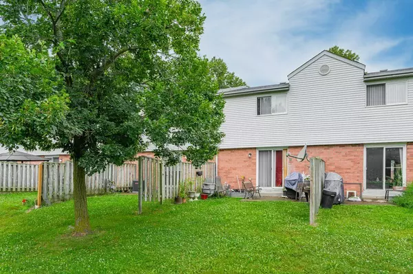 Guelph, ON N1H 8B4,40 Imperial RD N #6