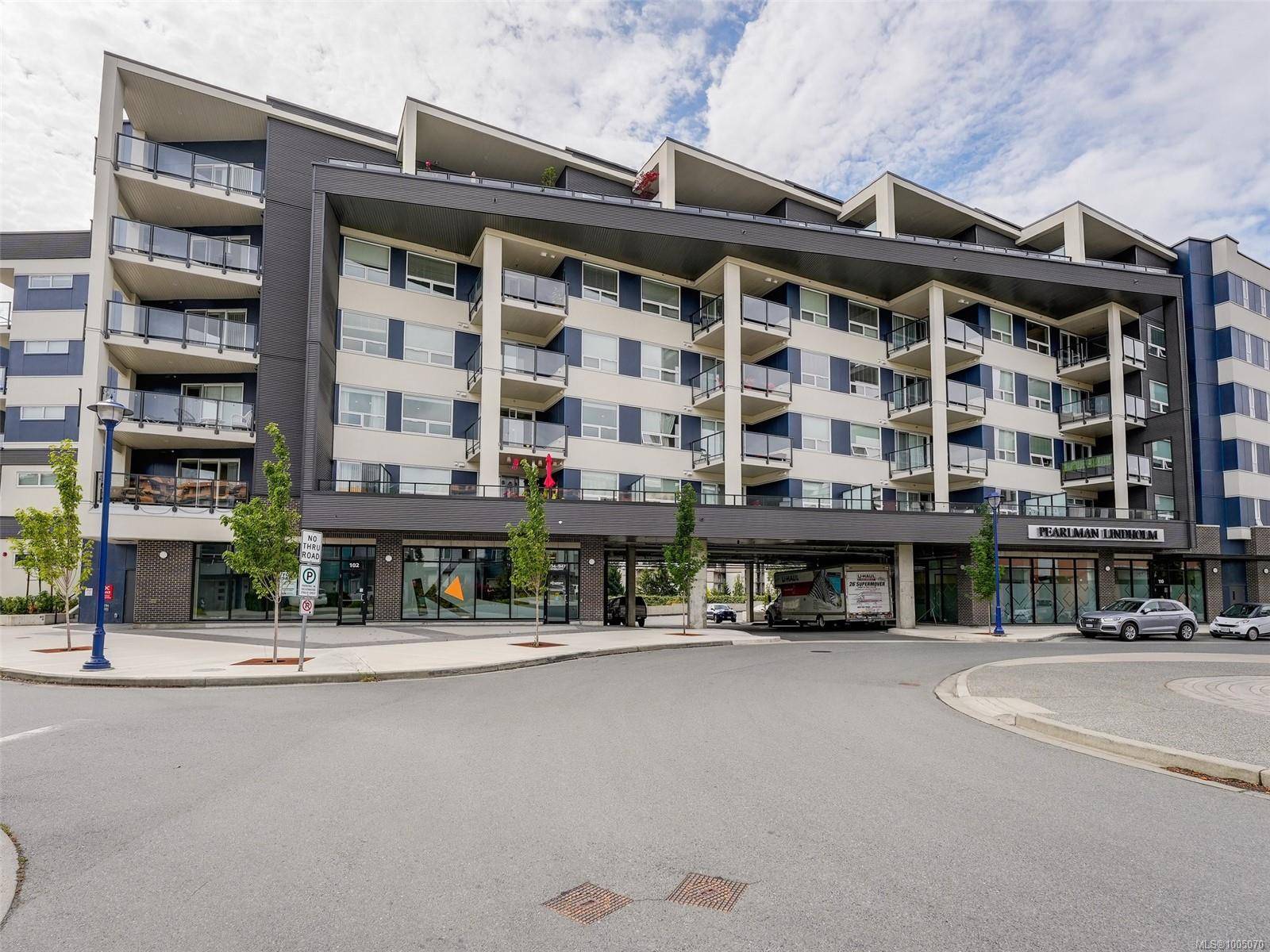 947 Whirlaway Cres #304, Langford, BC V9B 6Z9