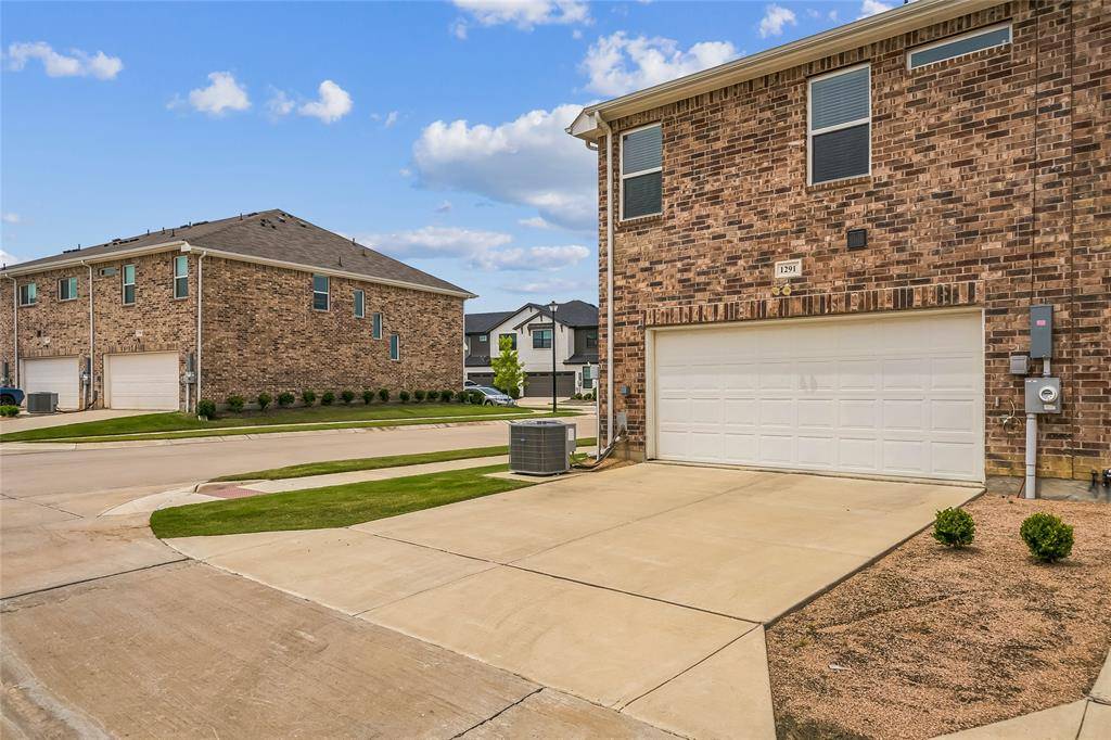 Lewisville, TX 75077,1291 Lamar Drive