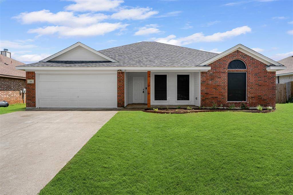521 Pine Street, Crowley, TX 76036