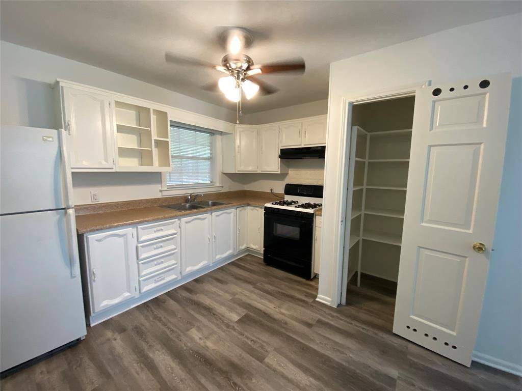 Hurst, TX 76053,425 Wanda Way