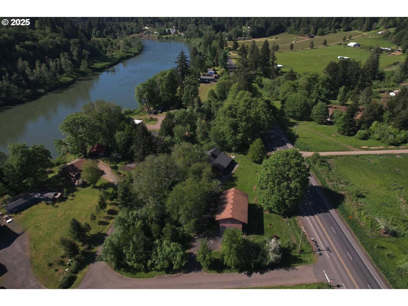 Scottsburg, OR 97473,123 BURCHARD DR