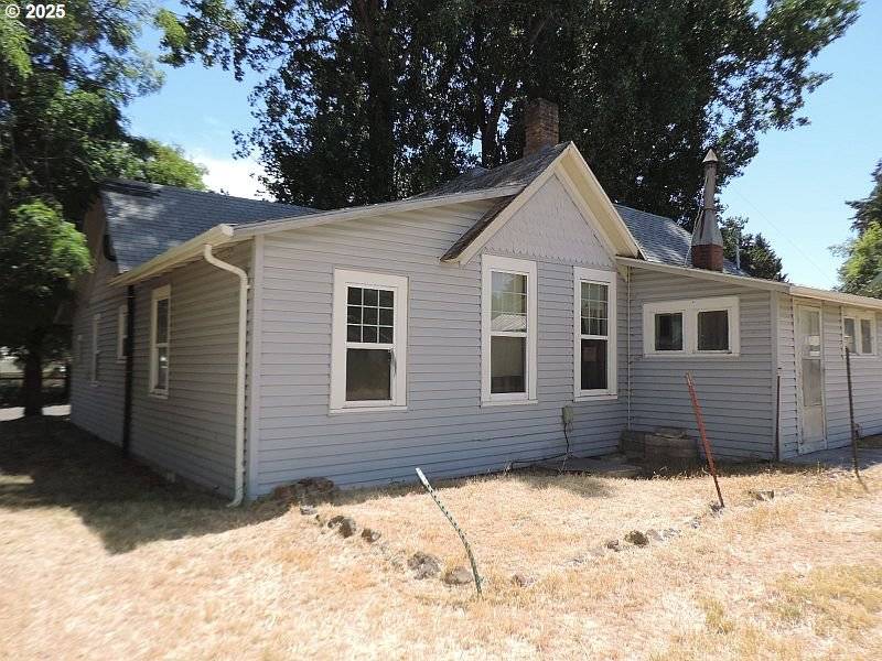 Grass Valley, OR 97029,314 NW SECOND ST