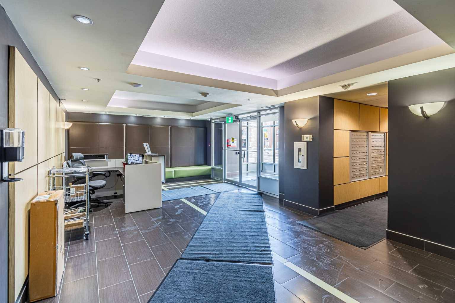 Calgary, AB T2R 0H1,788 12 AVE SW #1707