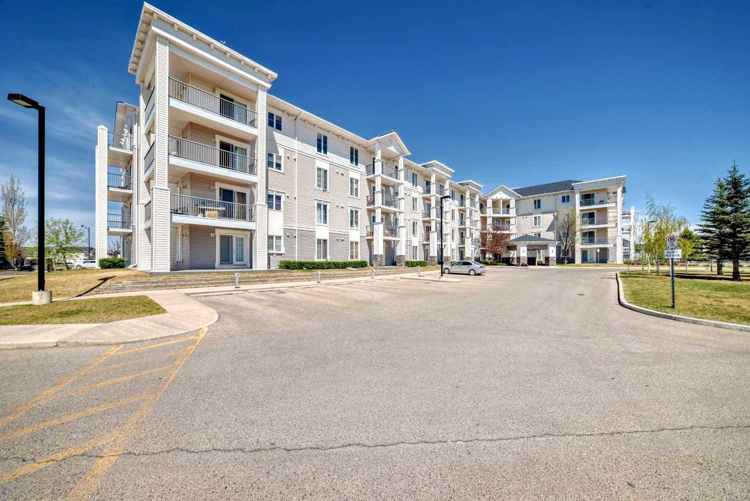 Calgary, AB T3J 0H3,333 Taravista DR Northeast #1318