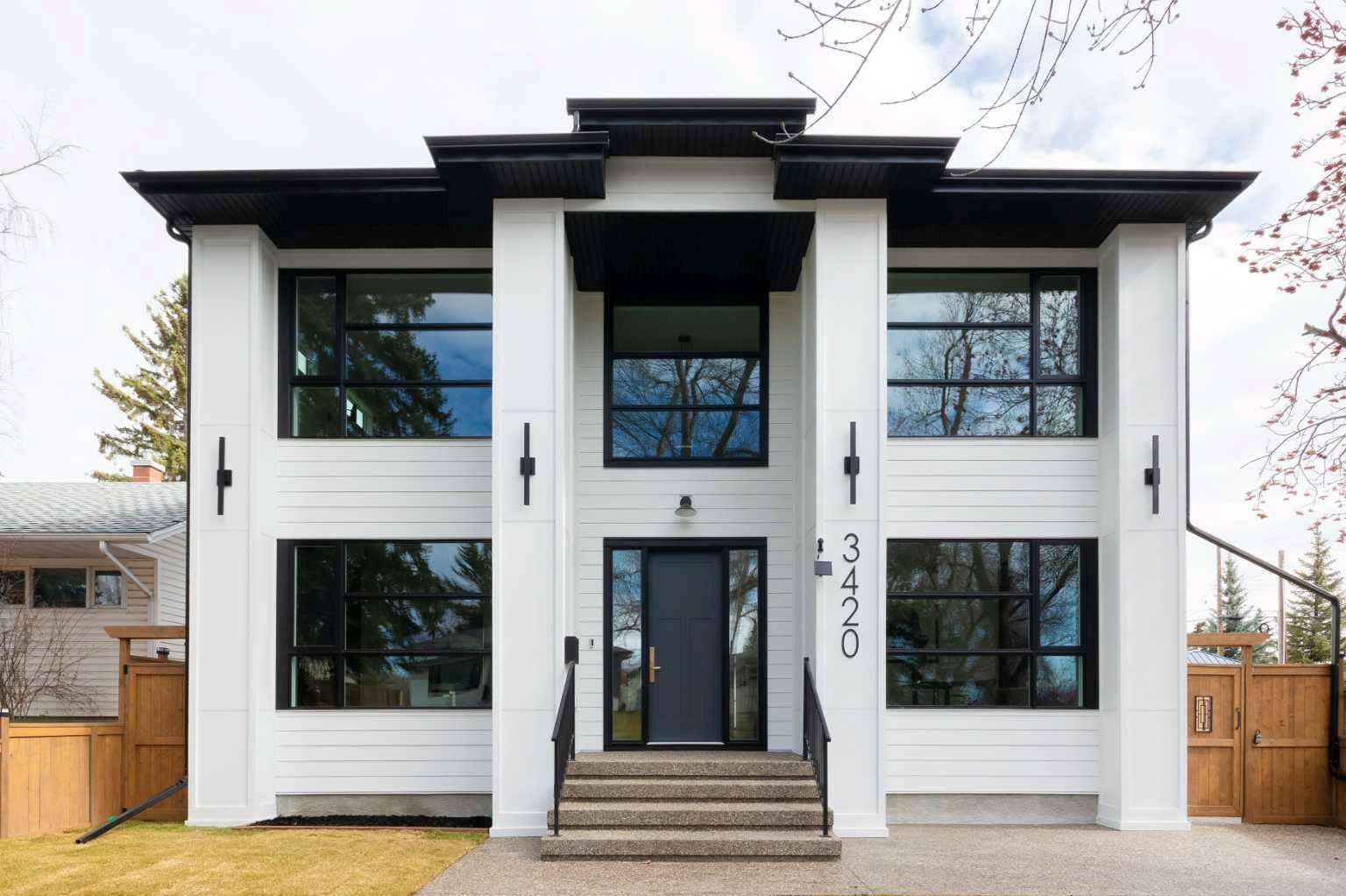3420 Caribou DR Northwest, Calgary, AB T2L 0S5