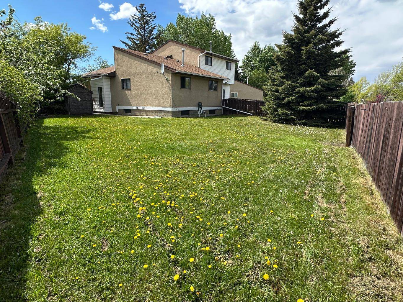 Grande Prairie, AB T8V 5T6,7113 99A ST