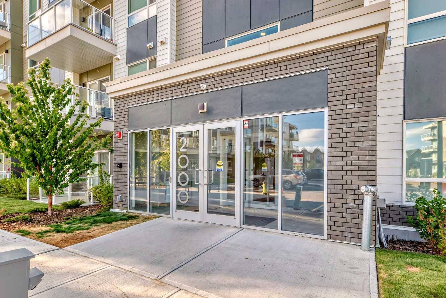 Calgary, AB T3M3T1,220 Seton GRV Southeast #2304