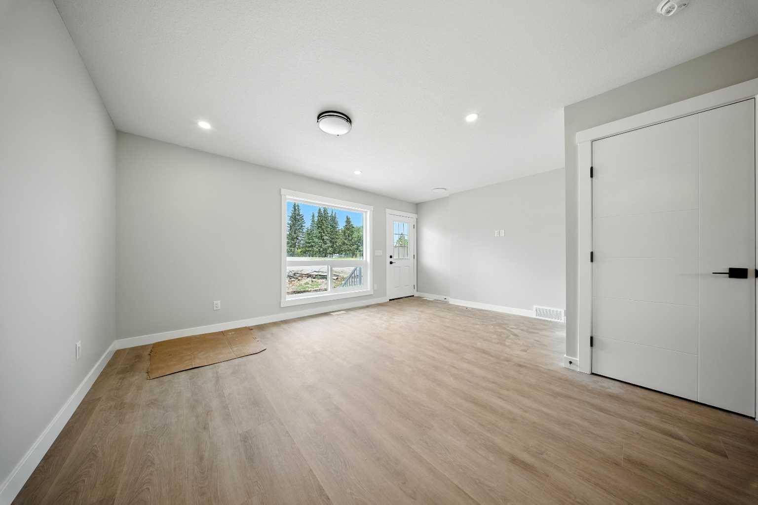 Carstairs, AB T0M0N0,700 clover RD #702