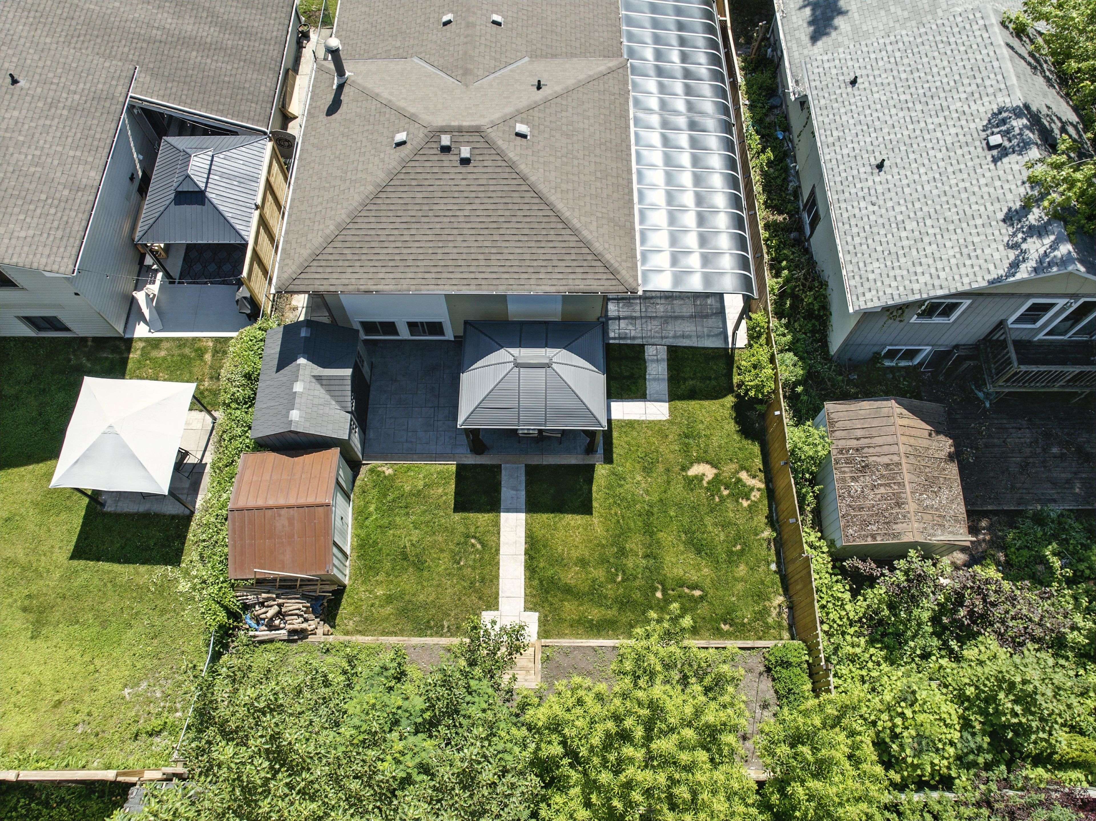 Oshawa, ON L1H 7S6,583 Annandale ST