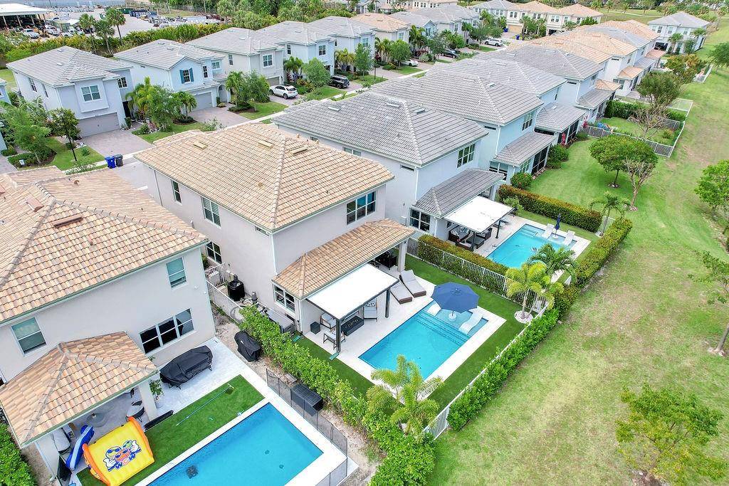 Hollywood, FL 33021,1665 Trailhead Ter