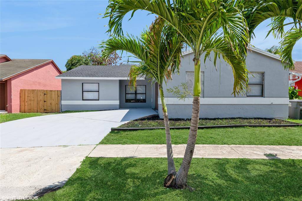Boynton Beach, FL 33436,7334 WILLOW SPRING CIR S