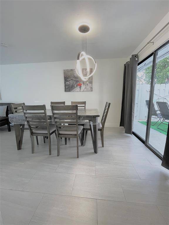 Fort Lauderdale, FL 33314,4174 SW 51st St #2