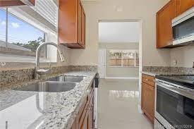 Fort Lauderdale, FL 33301,204 NE 10th Ave #C
