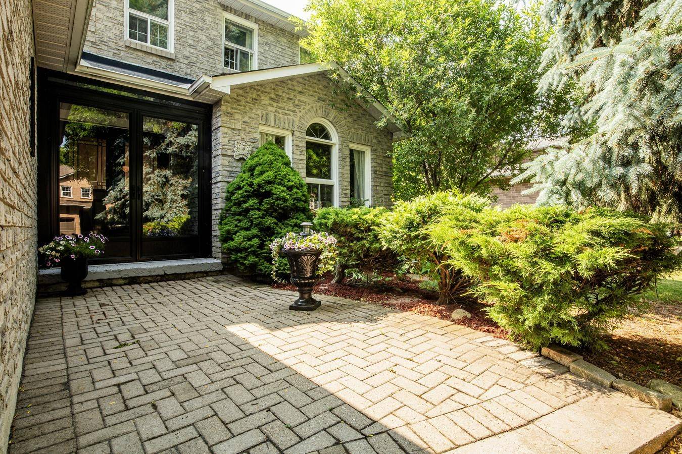 Markham, ON L3P 6G7,3 Coulson CT