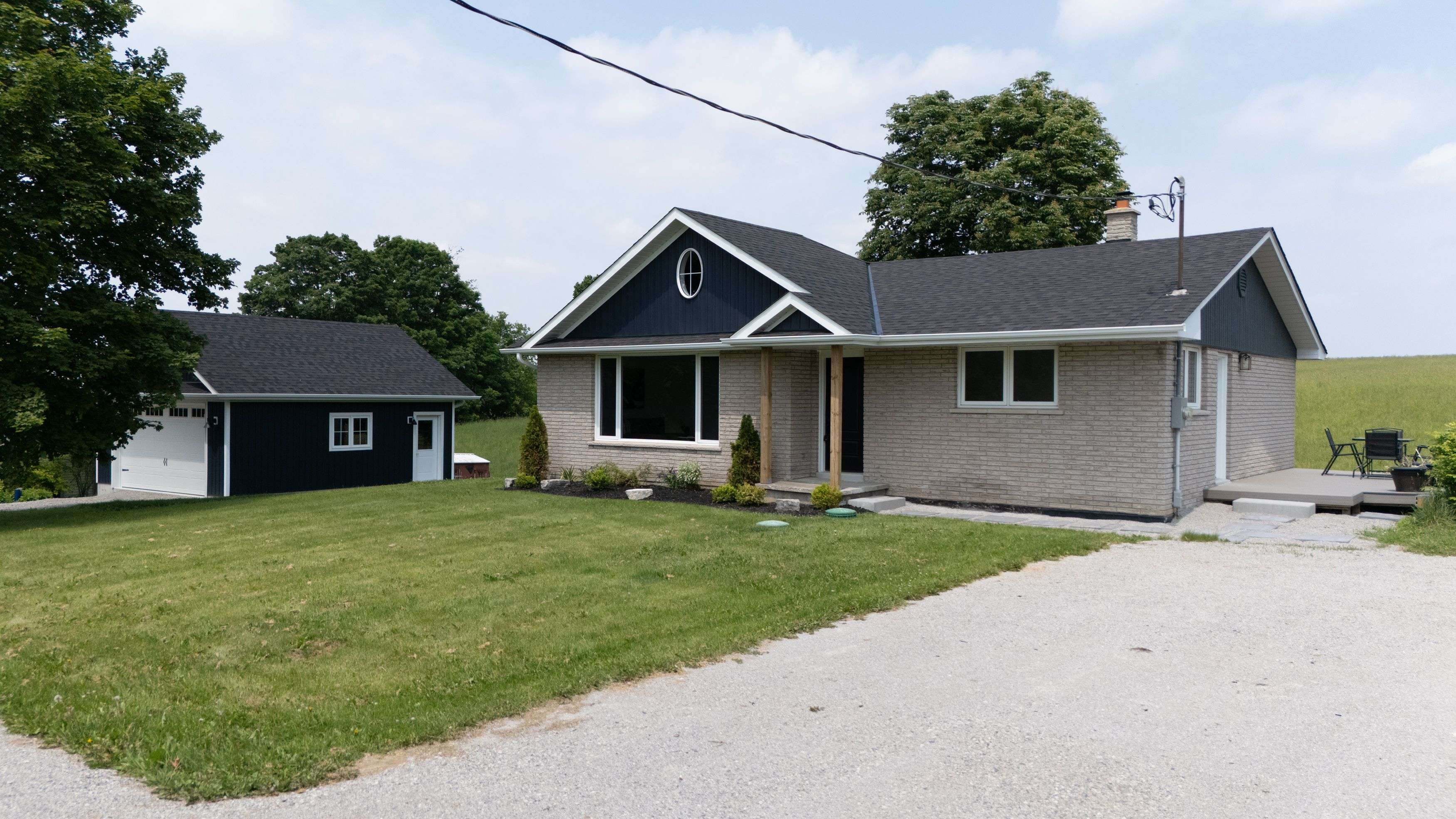 Innisfil, ON L0L 1L0,2754 County Road 89 N/A