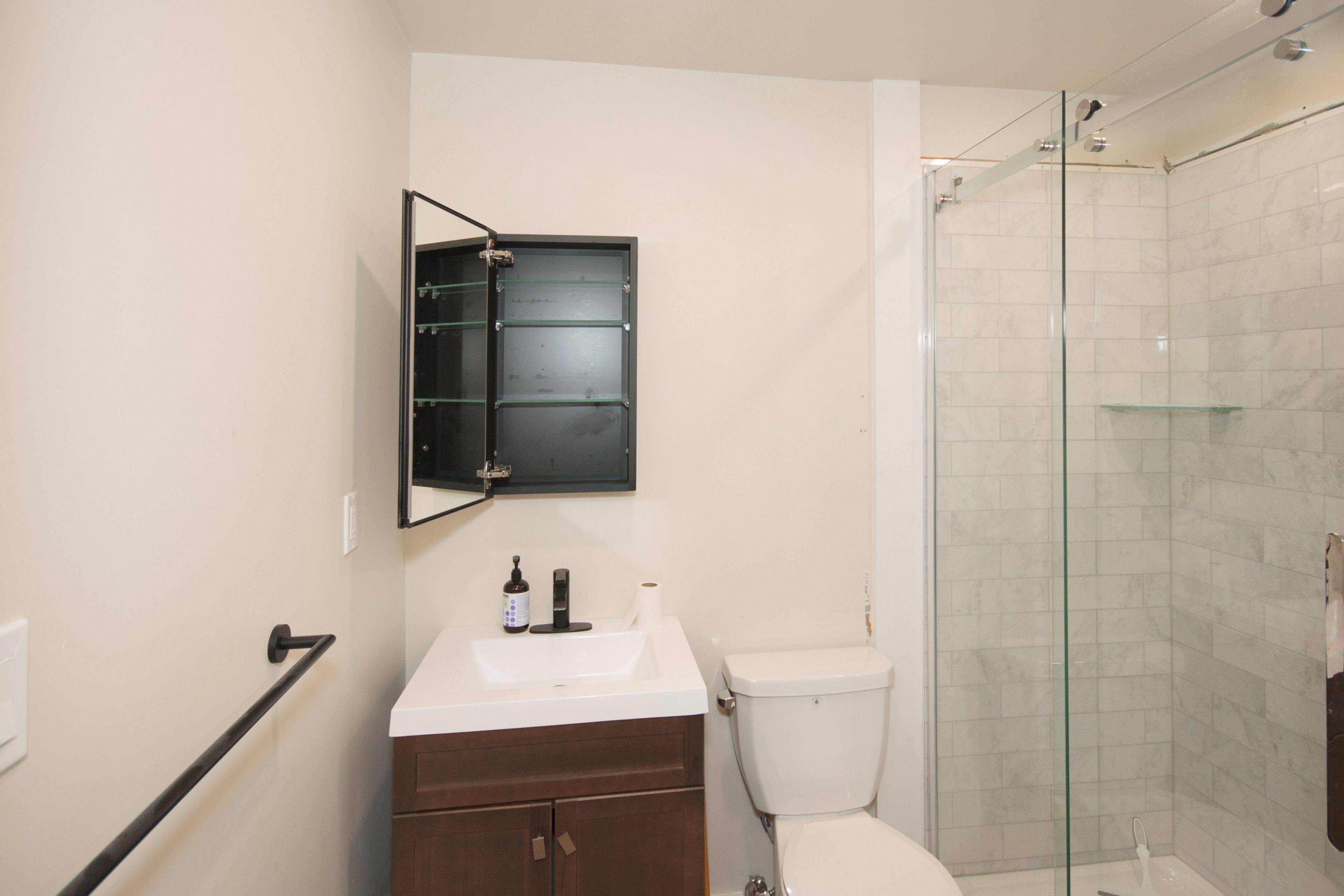 Orillia, ON L3V 5A8,19 Peter ST S #2