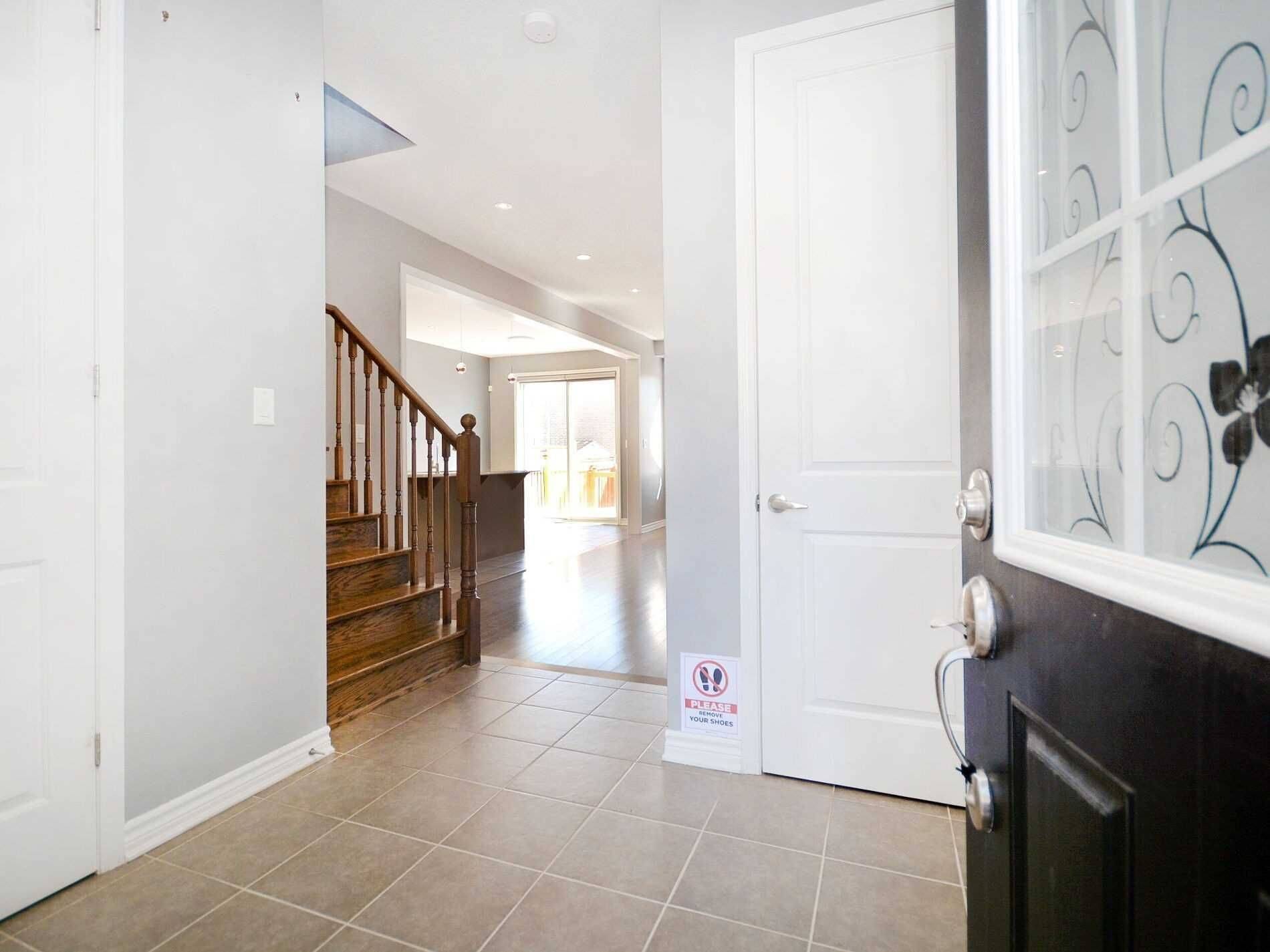 Milton, ON L9T 8Z8,632 Langholm ST