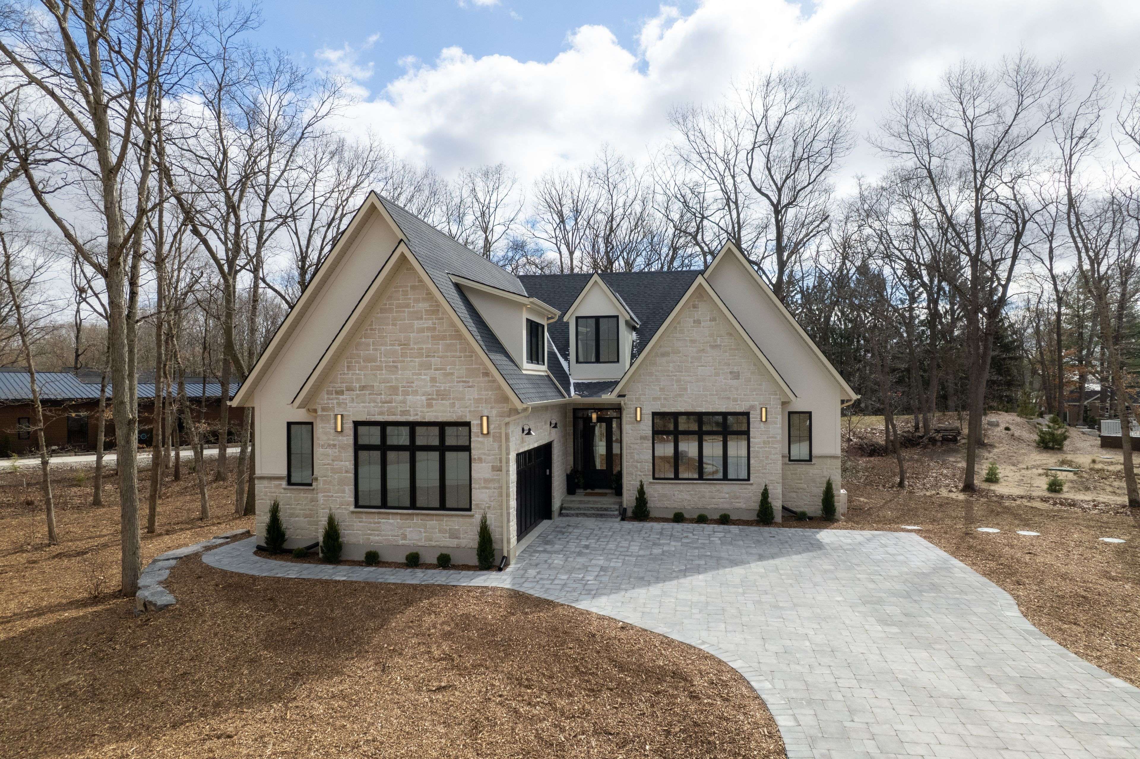 Lambton Shores, ON N0M 1T0,10099 Pinery Bluffs RD
