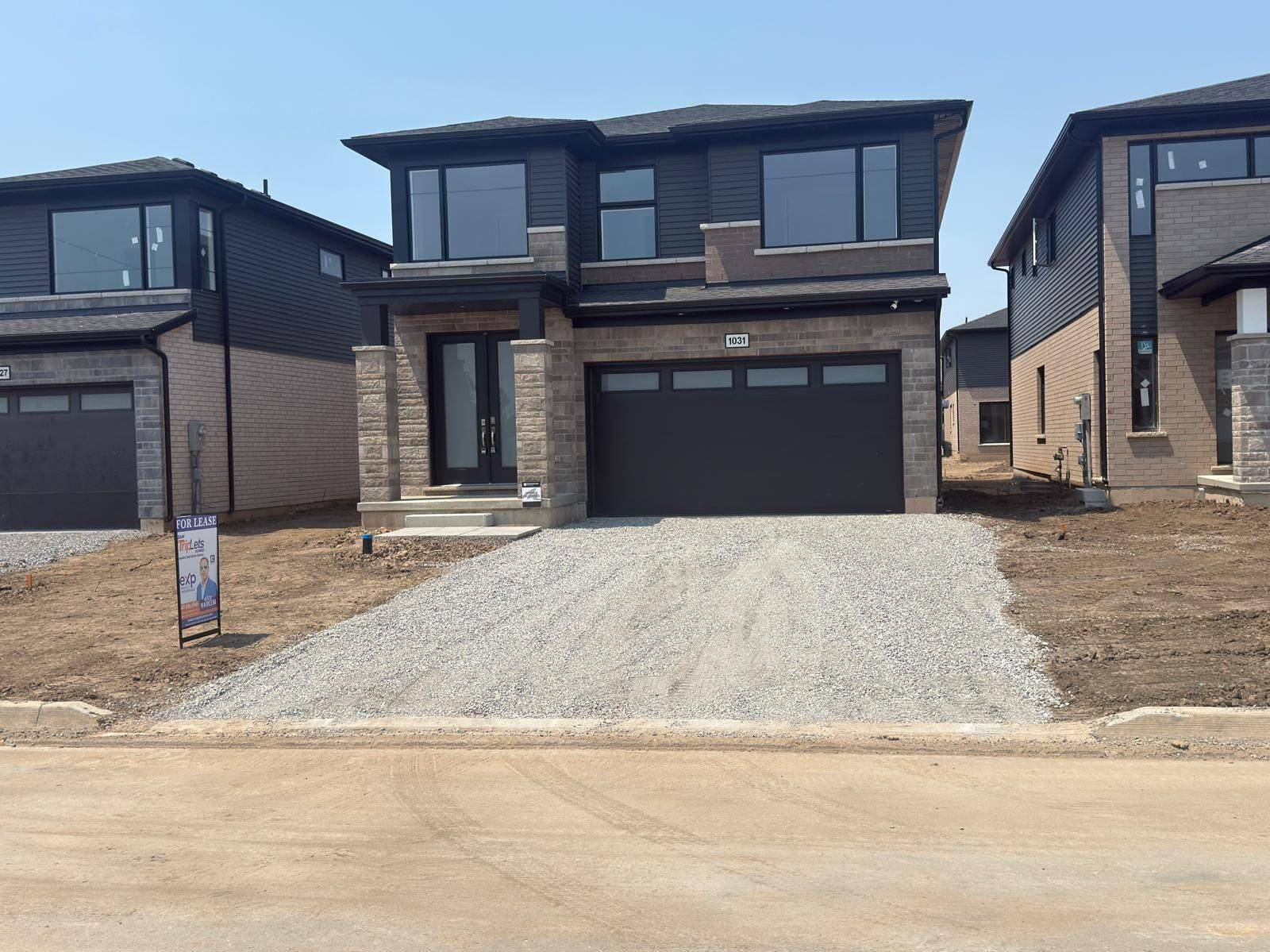 Fort Erie, ON L2A 0H3,1031 Alliston AVE