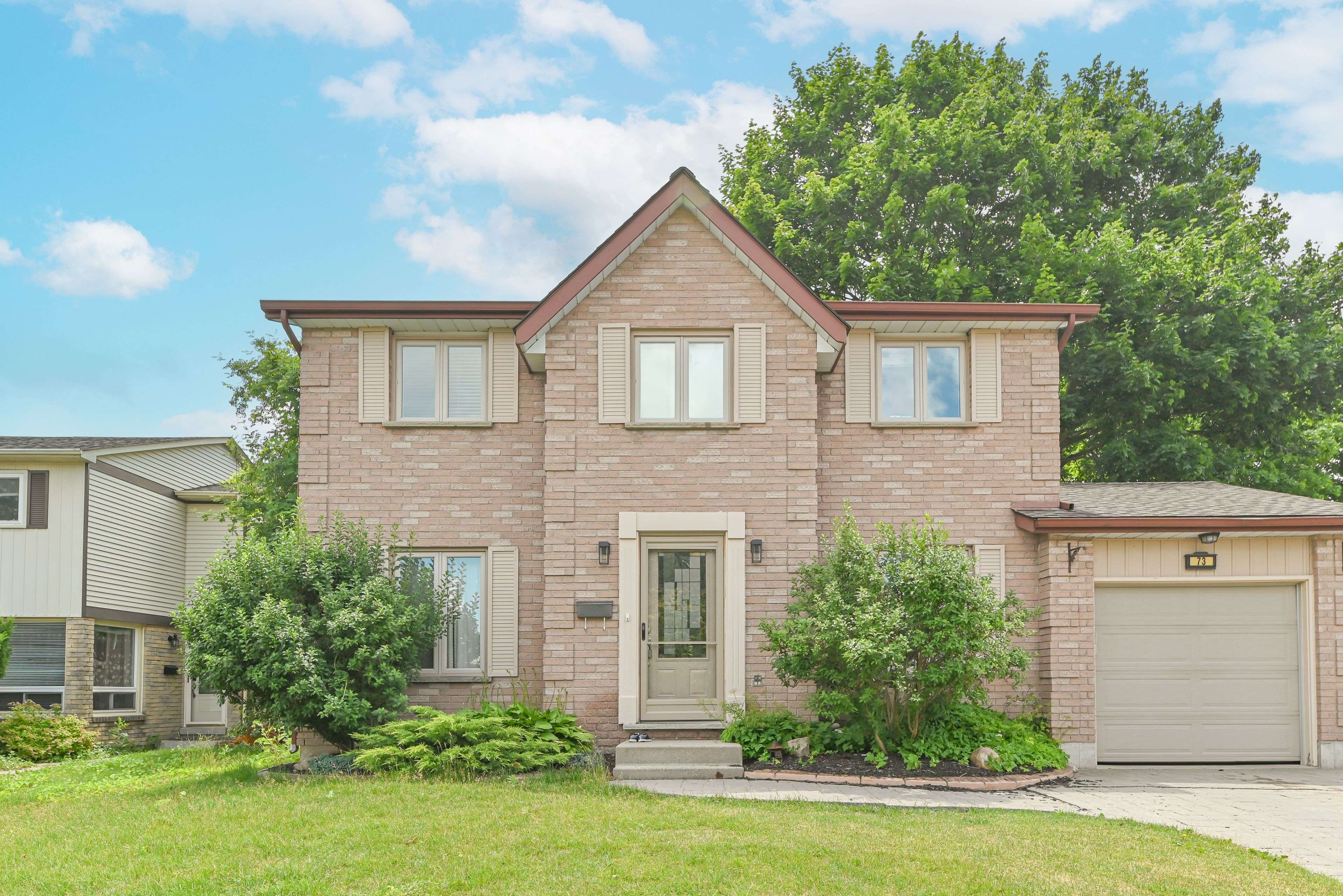 Kitchener, ON N2P 1S2,73 Pathfinder CRES