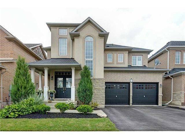 16 Cardiff LN, Hamilton, ON L8E 6G1