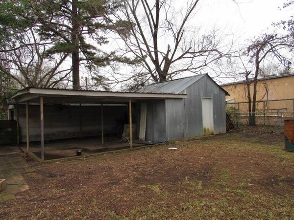 309 W Green Street, Palestine, TX 75801