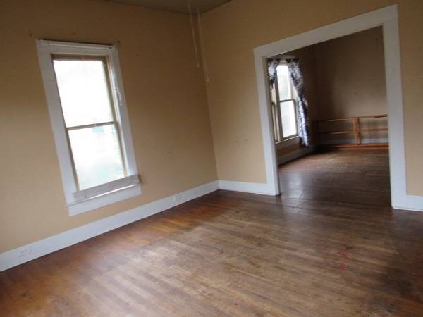 309 W Green Street, Palestine, TX 75801