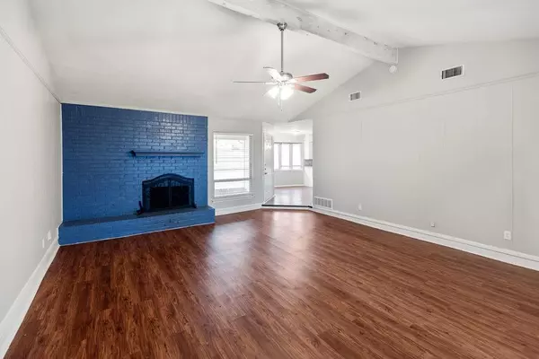 Hurst, TX 76054,712 Springhill Drive