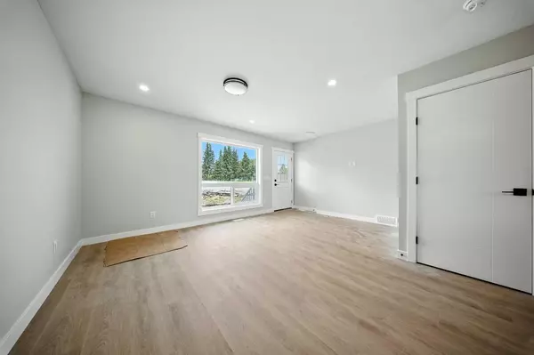 Carstairs, AB T0M0N0,700 clover RD #702