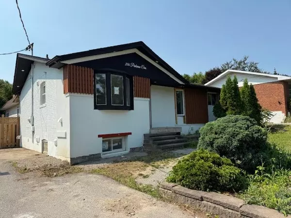 Newmarket, ON L3Y 2C8,206 Parkview CRES
