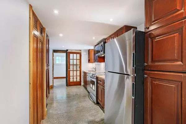 Toronto W01, ON M6S 1E5,9 Rambert CRES #Bsmt