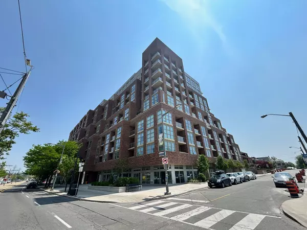 1787 St. Clair AVE W #310, Toronto W03, ON M6N 0B7