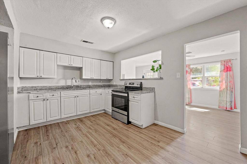 Wilmer, TX 75172,1314 Dewberry Street