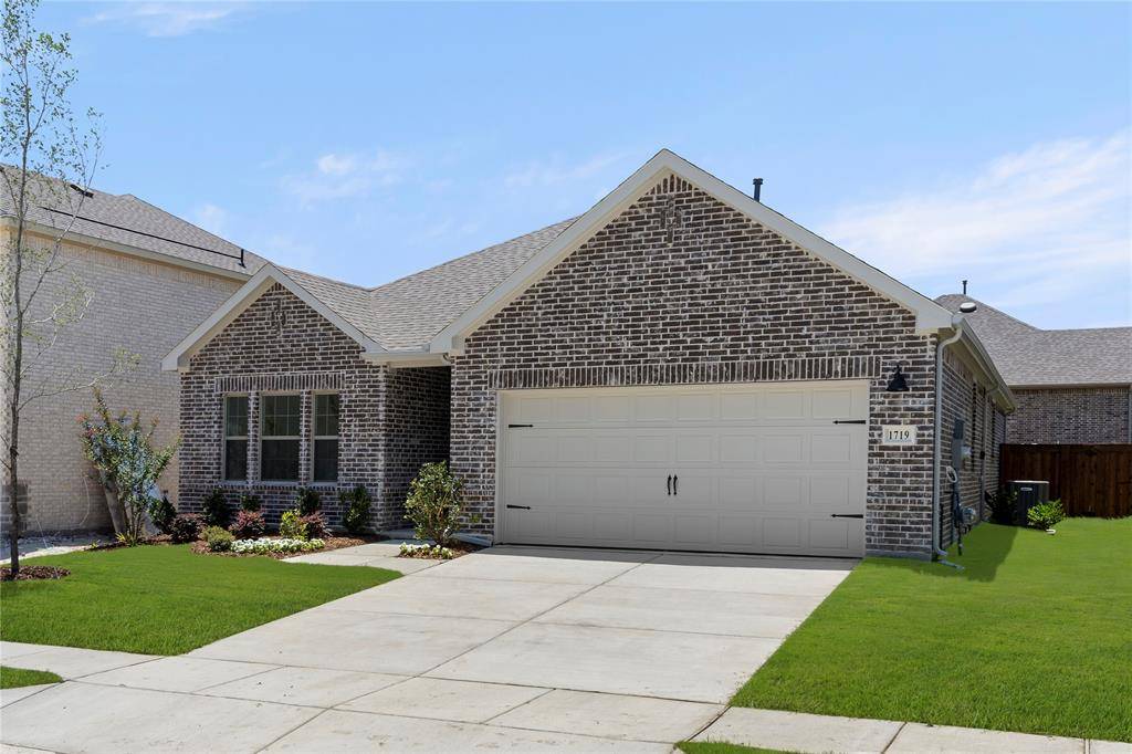 Forney, TX 75126,1719 Coachman Drive