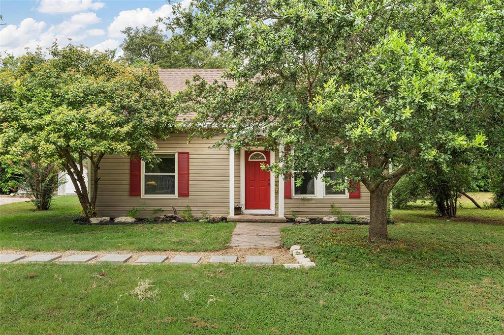 Valley Mills, TX 76689,504 6th Street