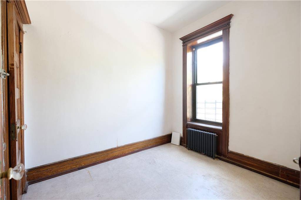 Brooklyn, NY 11220,642 56th ST
