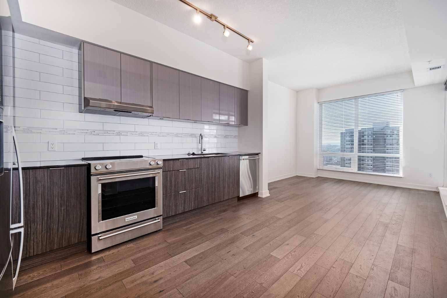 Calgary, AB T2P 1J3,930 6 AVE Southwest #3007