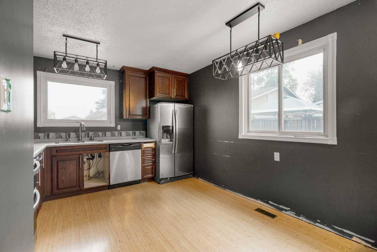 Fort Mcmurray, AB T9H 3B7,105 Simpson WAY