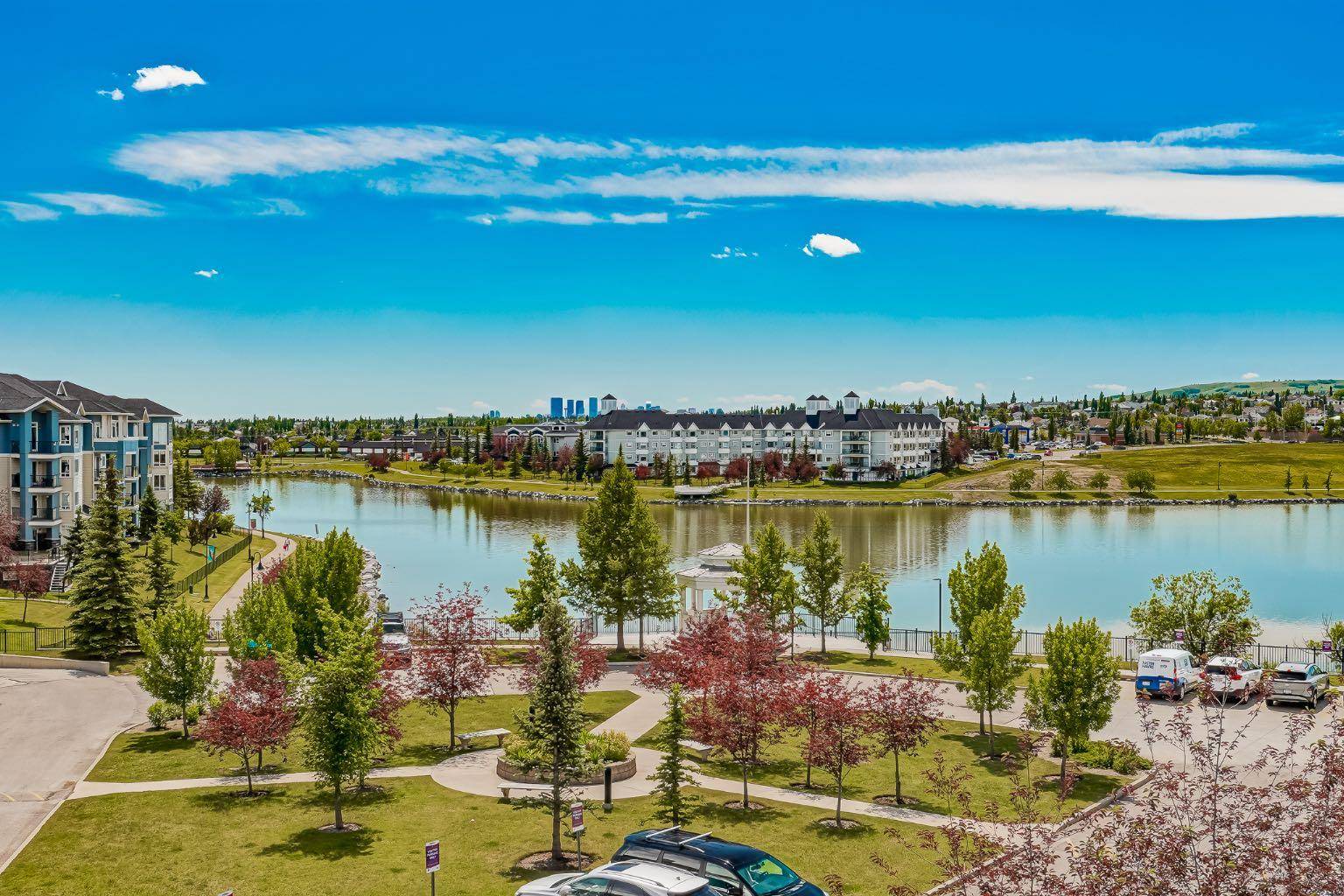Calgary, AB T3K0W5,10 Country Village PARK Northeast #3417