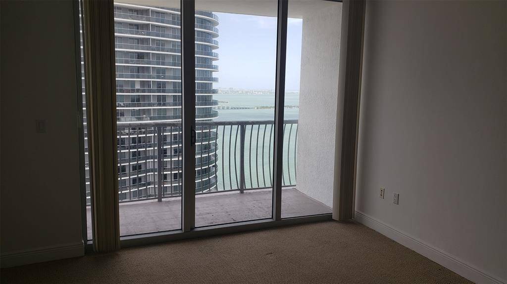 Miami, FL 33132,1750 N Bayshore Dr #5205