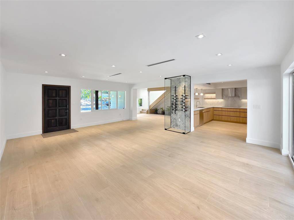 Fort Lauderdale, FL 33304,729 NE 17th Ter