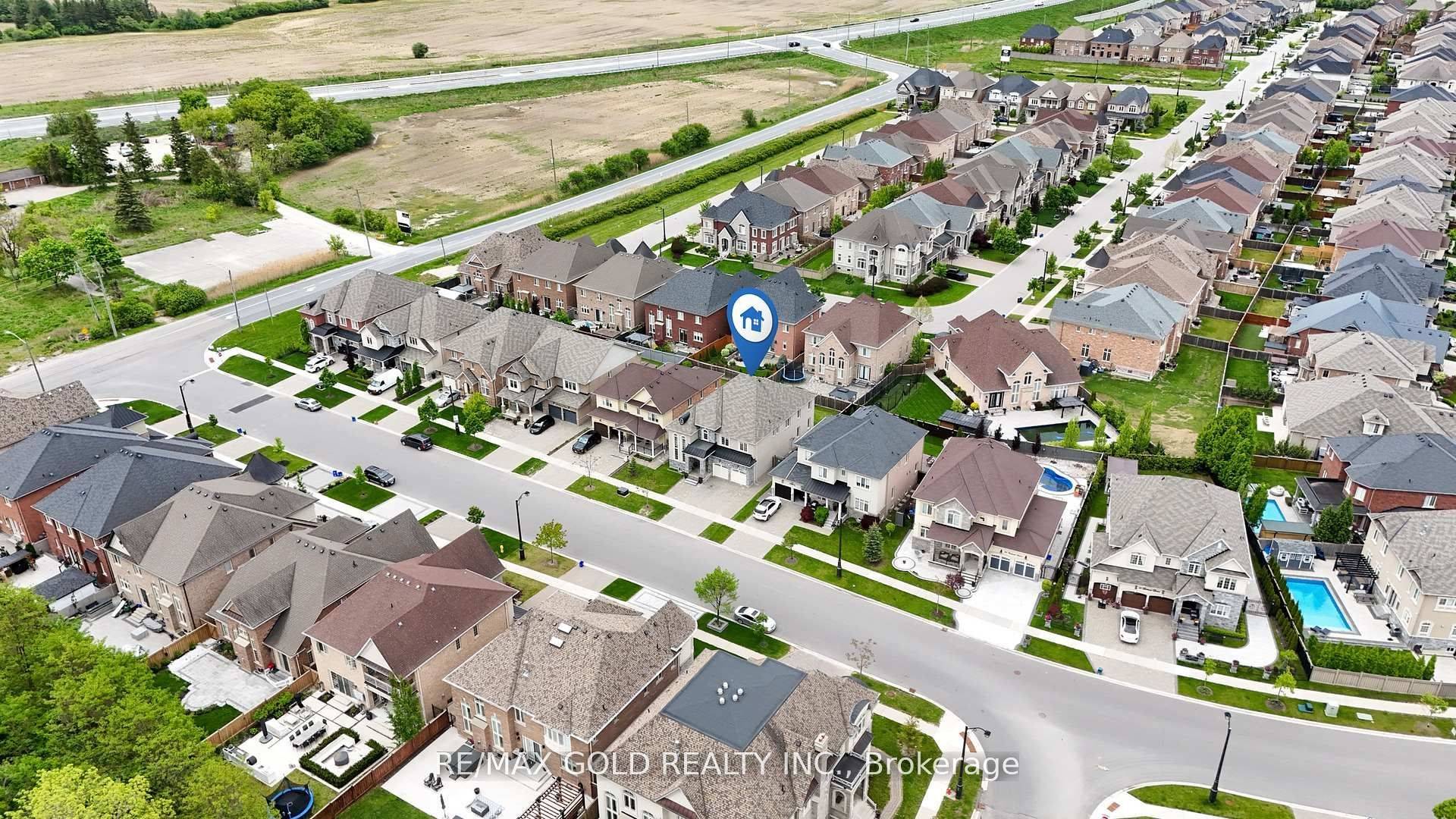 Vaughan, ON L4H 4A2,24 Finland DR
