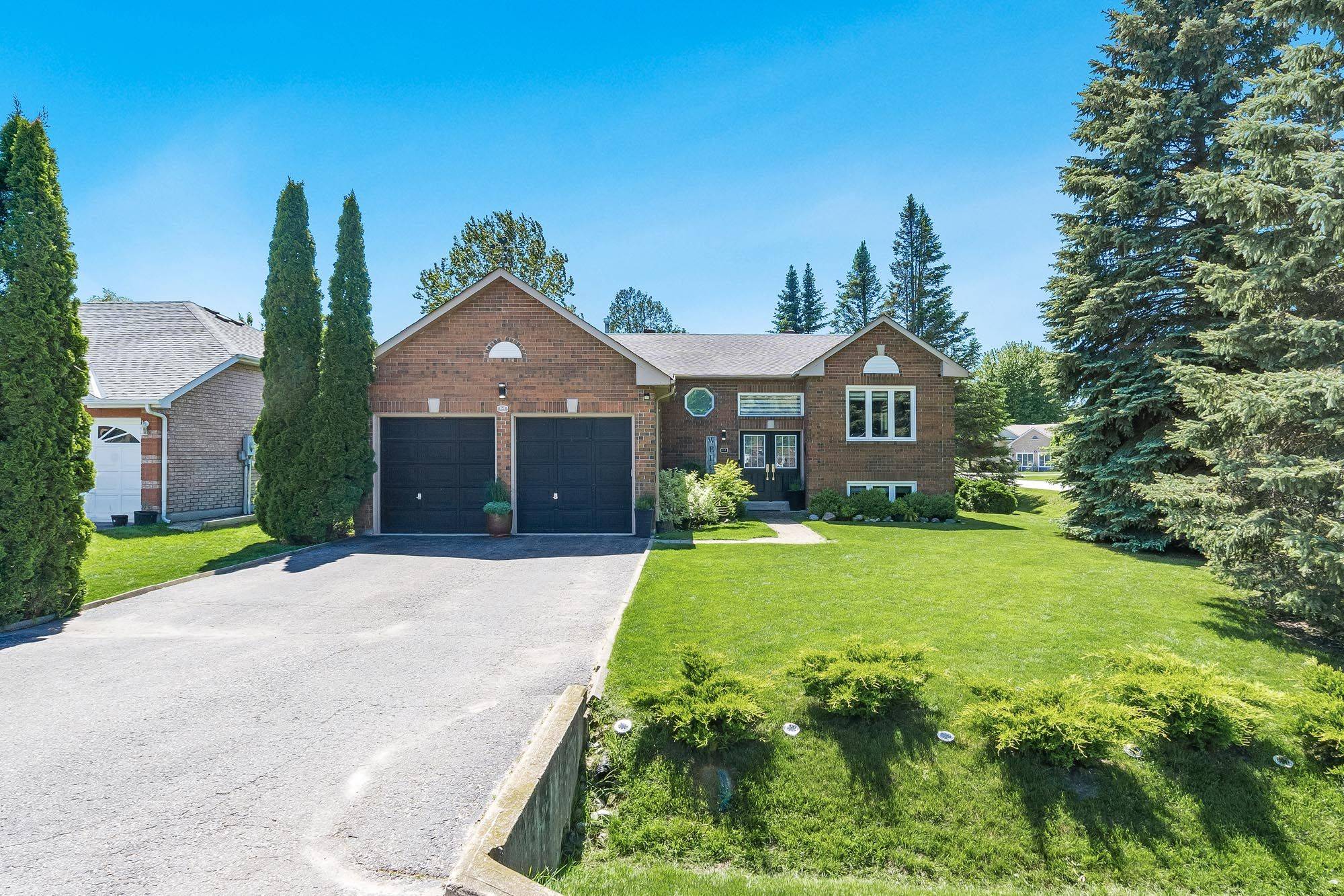 Wasaga Beach, ON L9Z 1H3,64 Royal Beech DR