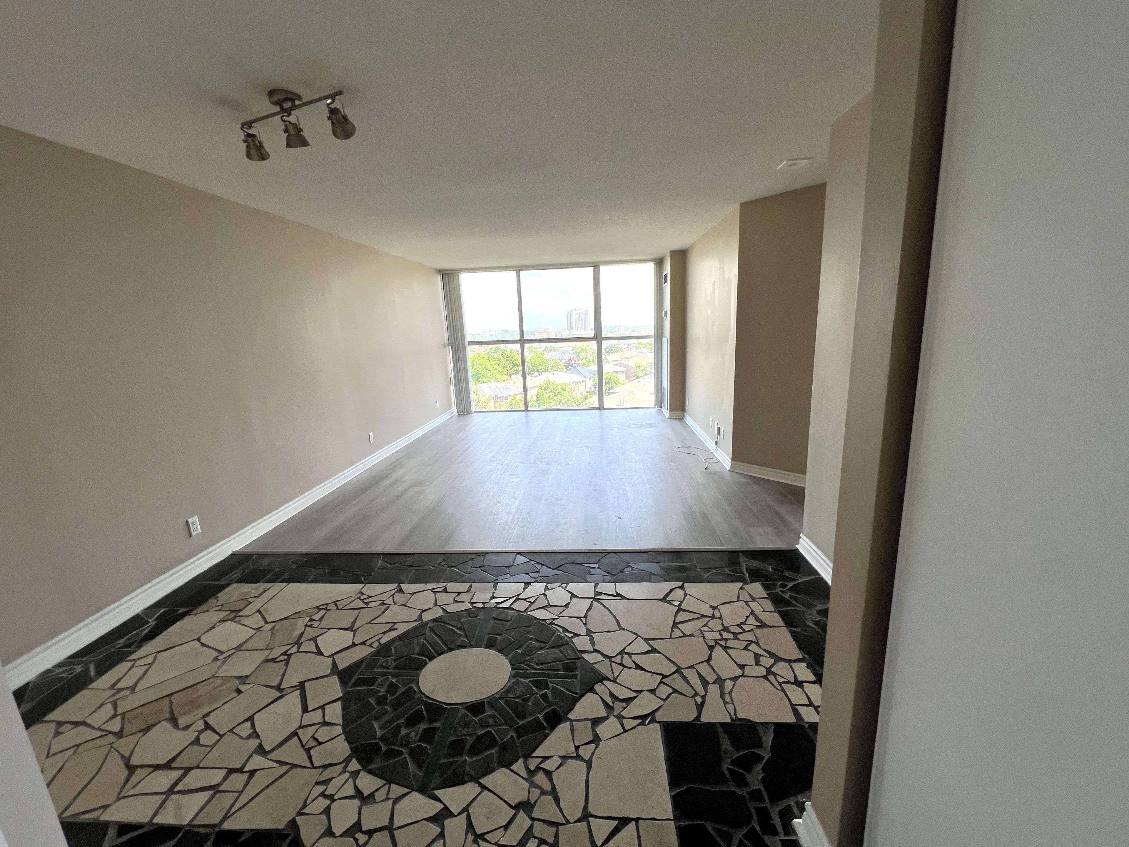 Mississauga, ON L4Z 3K9,35 Trailwood DR #711
